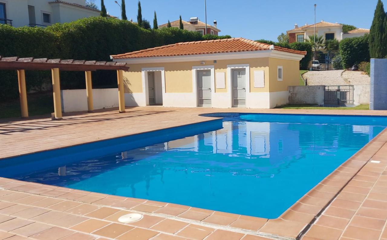 Apartamento piscina 5 minutos praia Alcantarilha Esterno foto